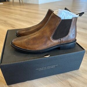 Men's Frye Paul Chelsea Boot, Cognac Brown Leather, Size 9.5